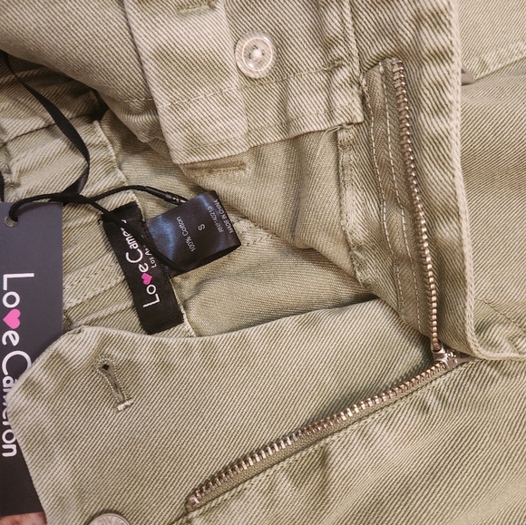 NWT ❗️ love cameron buckled denim 100% cotton green skirt small size - Picture 6 of 11